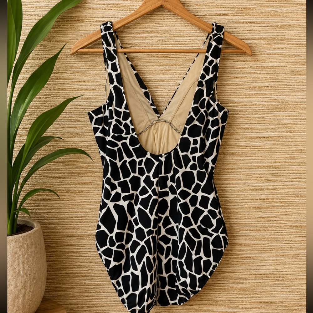 Miraclesuit Swimwear Sonatina Ruched Shirred One Piece Giraffe Print swimsuit 12 - Picture 5 of 10